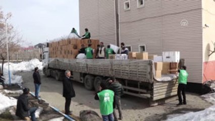 Bingöl'den Haleplilere 2 Tır Yardım