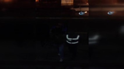 İnşaatta Sopayla Dövdükleri Genci Kameraya Çeken İki Şahıs Yakalandı