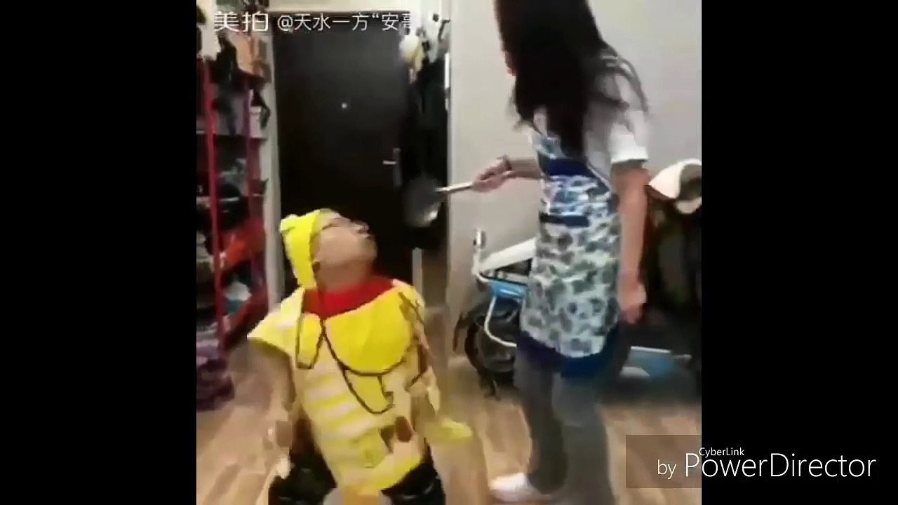 Funny Chinese videos - Prank chinese 2017 can't...