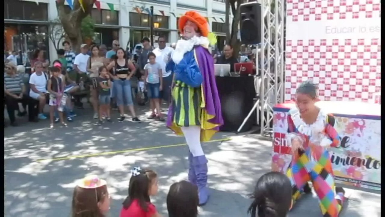 El Viejo San Juan se pinta de colores para celebrar el IV Festival de Circo Callejero
