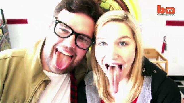 Izgleda kao sasvim obična djevojka, no čekajte da vidite šta se dešava kada otvori usta