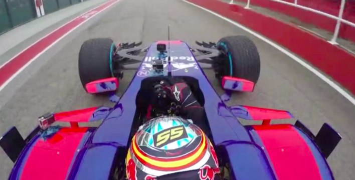 Nuevo Toro Rosso STR12 en pista