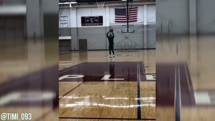 Isaiah Thomas Windmill Dunk in Practice (02252017)