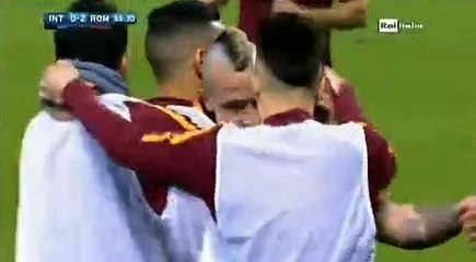 Radja Nainggolan 2 nd Goal Inter 0 - 2 AS Roma SA 26-2-2017