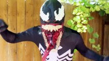 Spiderman Vs Venom - Real Life Superhero Battle _ Trampoline Fight-OiHXKfRFK