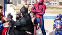 Marvel Vs DC (Avengers Battle) Spiderman Captain America Iron Man Civil War Batman Wonder Woman Toys