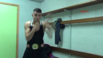 Fransa ve Almanya Adına Dövüşen Ama Türk Olan Şampiyon Boksörler Rakip Olarak Ringe Çıktı