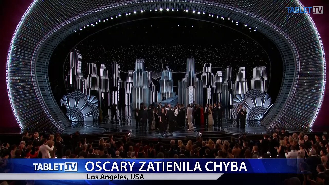 Udeľovanie Oscarov: Chybné oznámenie víťaza v kategórii najlepší film