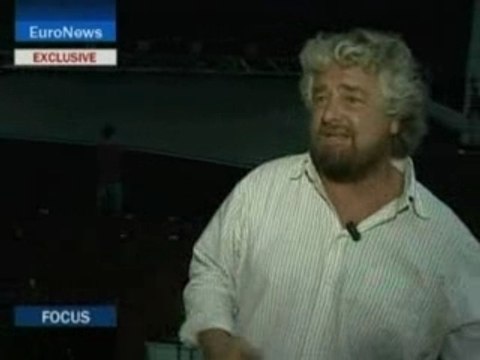 Grillo: non esiste piu' destra o sinistra