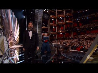 Mean Tweets At The Oscars