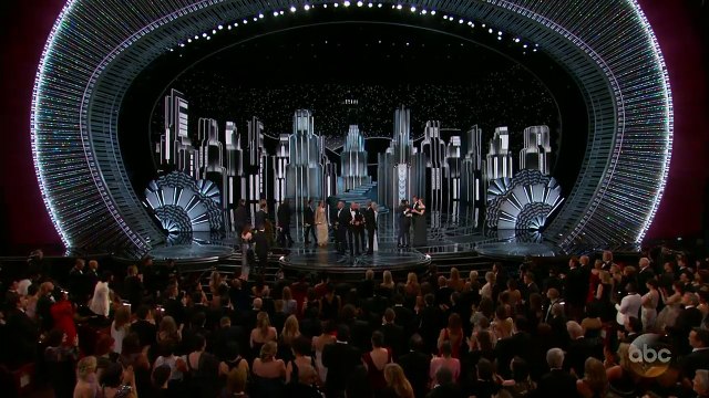 Moonlight wins the Oscar for best picture La La Land' mistakenly announced as winner