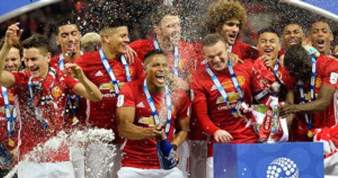 Manchester United, İngiltere Lig Kupası'nı Kazandı