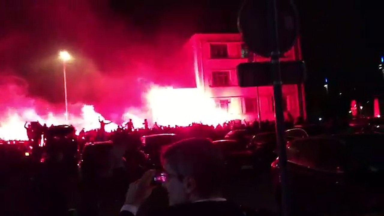 OM-PSG: énormes scènes de joie entre les Parisiens et leurs fans au Bourget 1