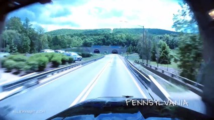 Ce camionneur se filme dans les 48 états aux USA en 6 mois !