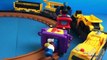 Поезд игрушки для детей с кошкой поездов Микки Маус и Брюстер от Томас и друзья Паровозик