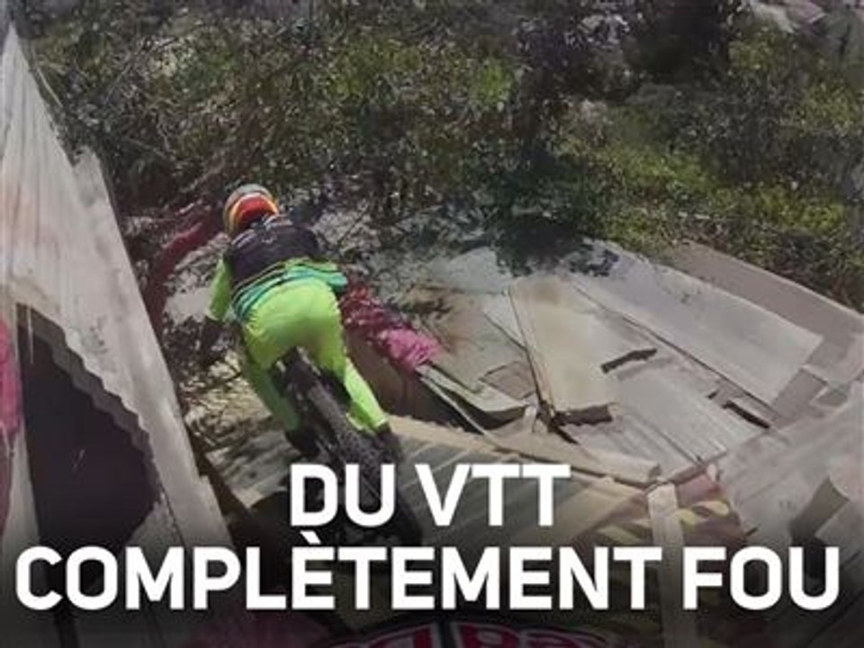 Une descente de VTT à toute allure dans Valparaiso !