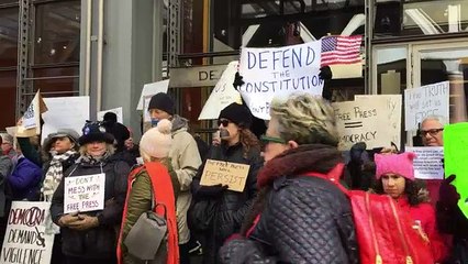New York : manifestation de soutien à la presse face à Trump