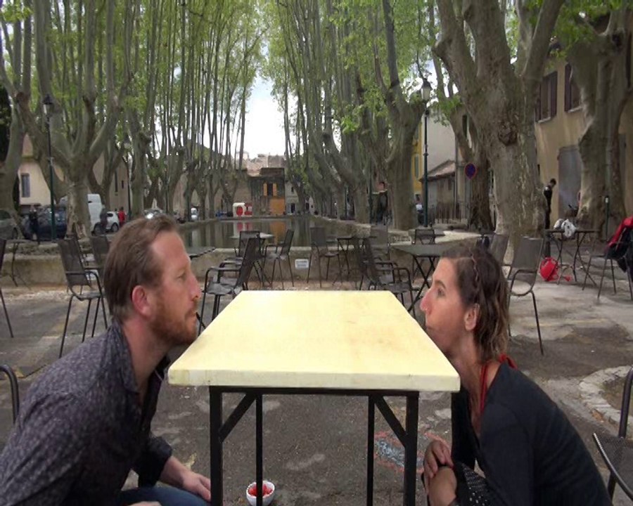 Arts de la Rue - Kitschnette - On passe à table