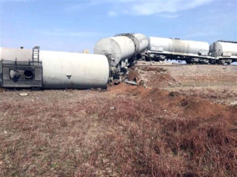 Diyarbakır'da Yük Trenine Bombalı Saldırı! Ölen Ya da Yaralanan Yok