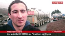 Dinan. Les agriculteurs interceptent trois camions citernes