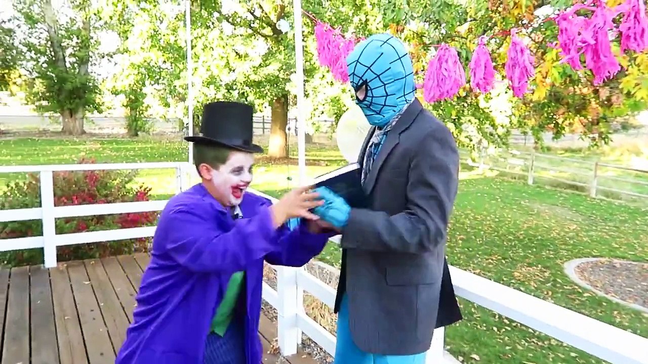 Spiderman Saves Elsa on Wedding Day vs Joker! Maleficent, Anna, Blue Spiderman, Wonder Wom