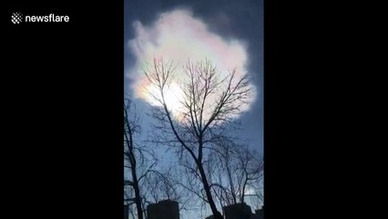 Strange multi-coloured cloud appears in China