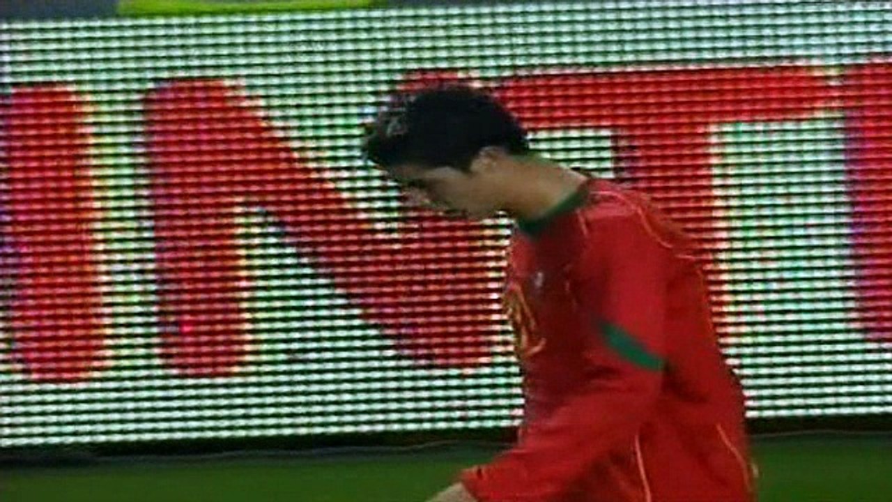 Cristiano Ronaldo Vs Russia Home (13/10/2004)