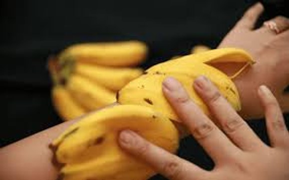 98. Never throw banana peels, bananas. Uses of banana peel