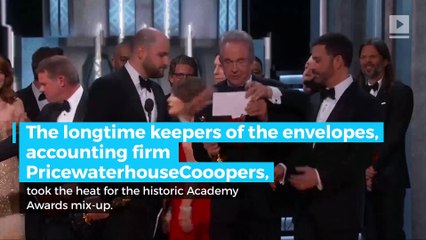 Best Picture flub hands 'Moonlight' Oscar to 'La La Land' but who's to blame?