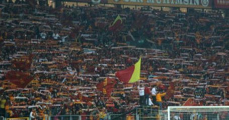 Galatasaraylı Taraftarlar, 'Yönetim İstifa' Sesleriyle Arena'yı İnletti