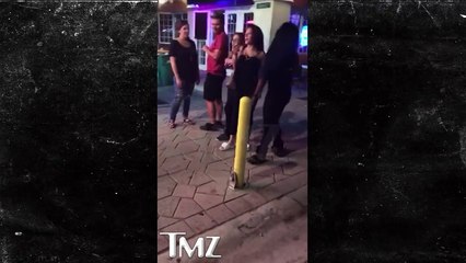 CASH ME OUSSIDE GIRL - ANOTHER FIGHT...This Time Ousside a Bar!   TMZ