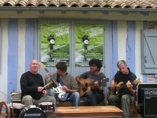 Boeuf Les Hyènes Eiffel @ RV de Terres Neuves