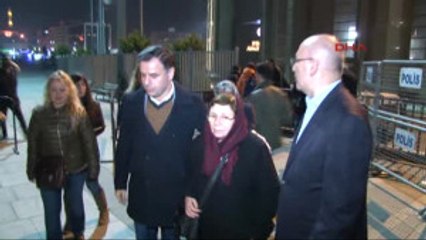 Muhabir Deniz Yücel'in Tutuklnamasına Tepkiler...