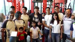 Hrithik Roshan Opens His Workout & Bodybuilding Personal Trainers New Gym Akro