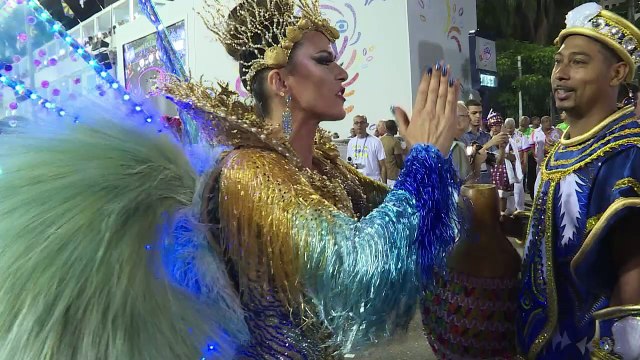 A segunda noite de desfiles na Sapucaí