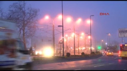 Istanbul'da Deniz Trafiğine Sis Engeli