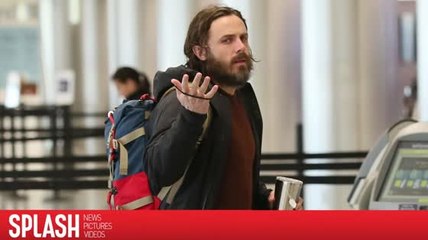 Casey Affleck ist unfreundlich zu den Fotografen