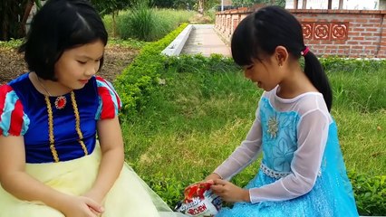 Frozen Elsa Spiderman ★ Car Toy Crash Joker Atrocity Doctor Police Prank! w/ Superheroes k