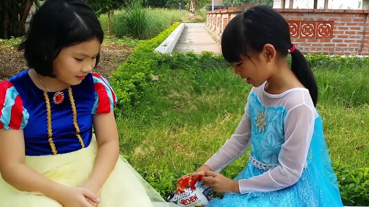 Frozen Elsa Spiderman ★ Car Toy Crash Joker Atrocity Doctor Police Prank! w/ Superheroes k