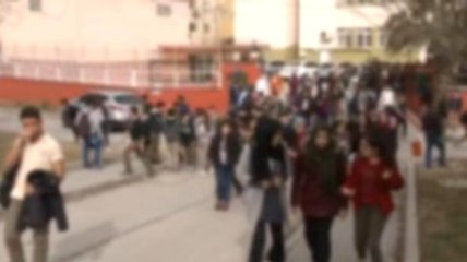 Lisede Kantinci Çırağı Dehşeti! 4 Öğrenciyi Bıçakladı