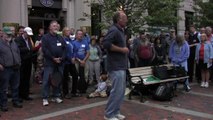 Superbe chorale de marins en pleine rue... frissons !