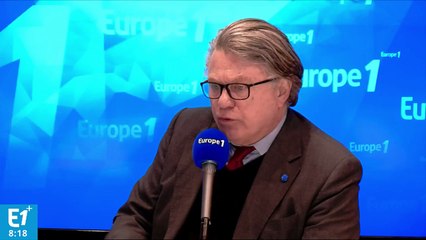 Pour Gilbert Collard, "François Hollande qui donne des leçons, c'est Disneyland"