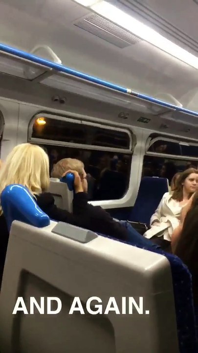 Des étudiants bourrés foutent la merde dans le train à Londres
