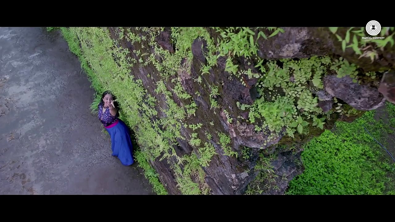 Jara_Jara_Ti_Saddhya_Kay_Karte_Abhinay_Berde_Arya_Ambekar_Isha_Phadke_Nilesh_Moharir