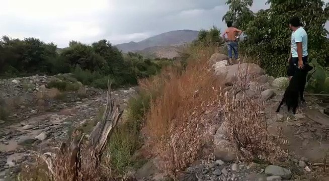 Une crue spectaculaire se produit en quelques secondes et emporte tout sur son passage (Chili)