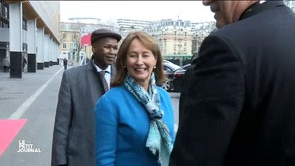 Ségolène Royal face à des opposants à l'huile de palme: "Ils vont pas nous emmerder" - Regardez