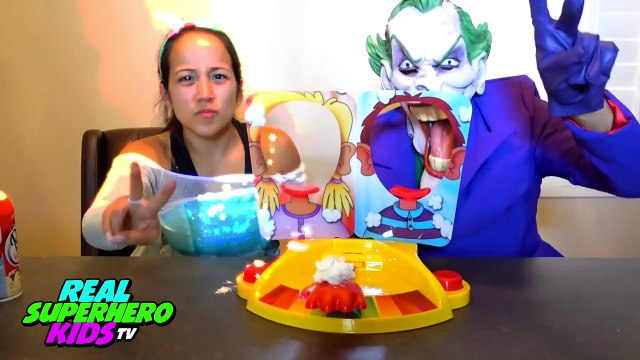 Беременных замороженные Эльза болеет против розовый Человек-паук Доктор ребенок Спайди, Человек-паук супергерой удовольствие