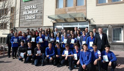 63 BİN KİTAP DAĞITILDI.