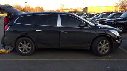 Un homme tente de lui voler sa voiture, il lui tire dessus !