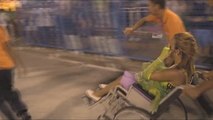 Desplome de pasarela en una carroza causa al menos 15 heridos en el Sambódromo
